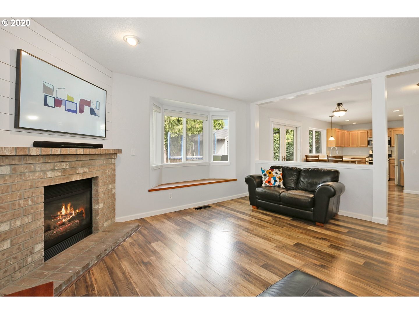 9333 Southwest Fast Place Portland, OR 97223 - Photo 9 of 32 Gallery Image 9