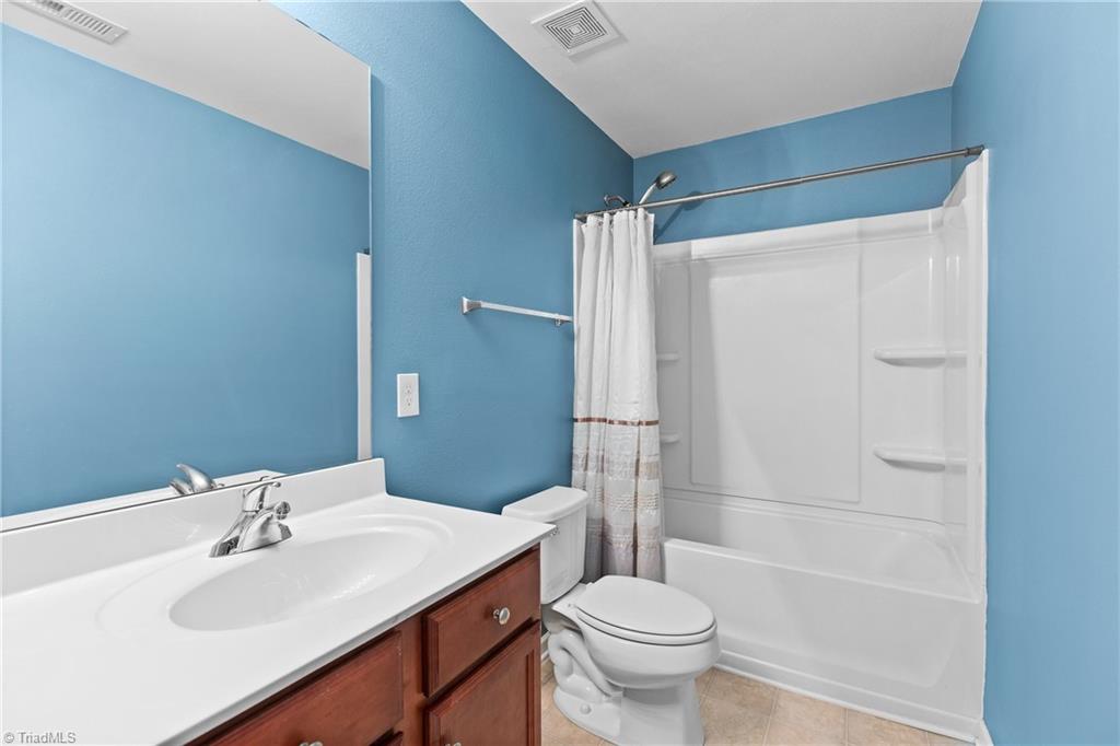 1671 Carthage Lane High Point, NC 27260 - Photo 14 of 17