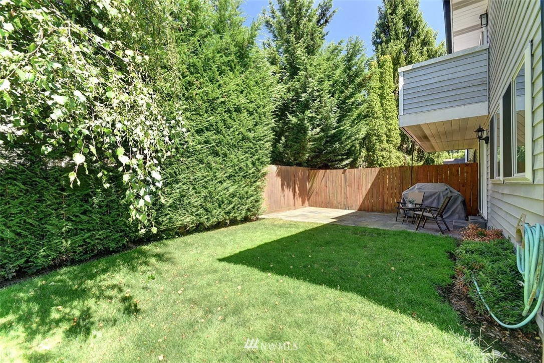 4218 Northeast 5th Street Renton, WA 98059 - Photo 22 of 24
