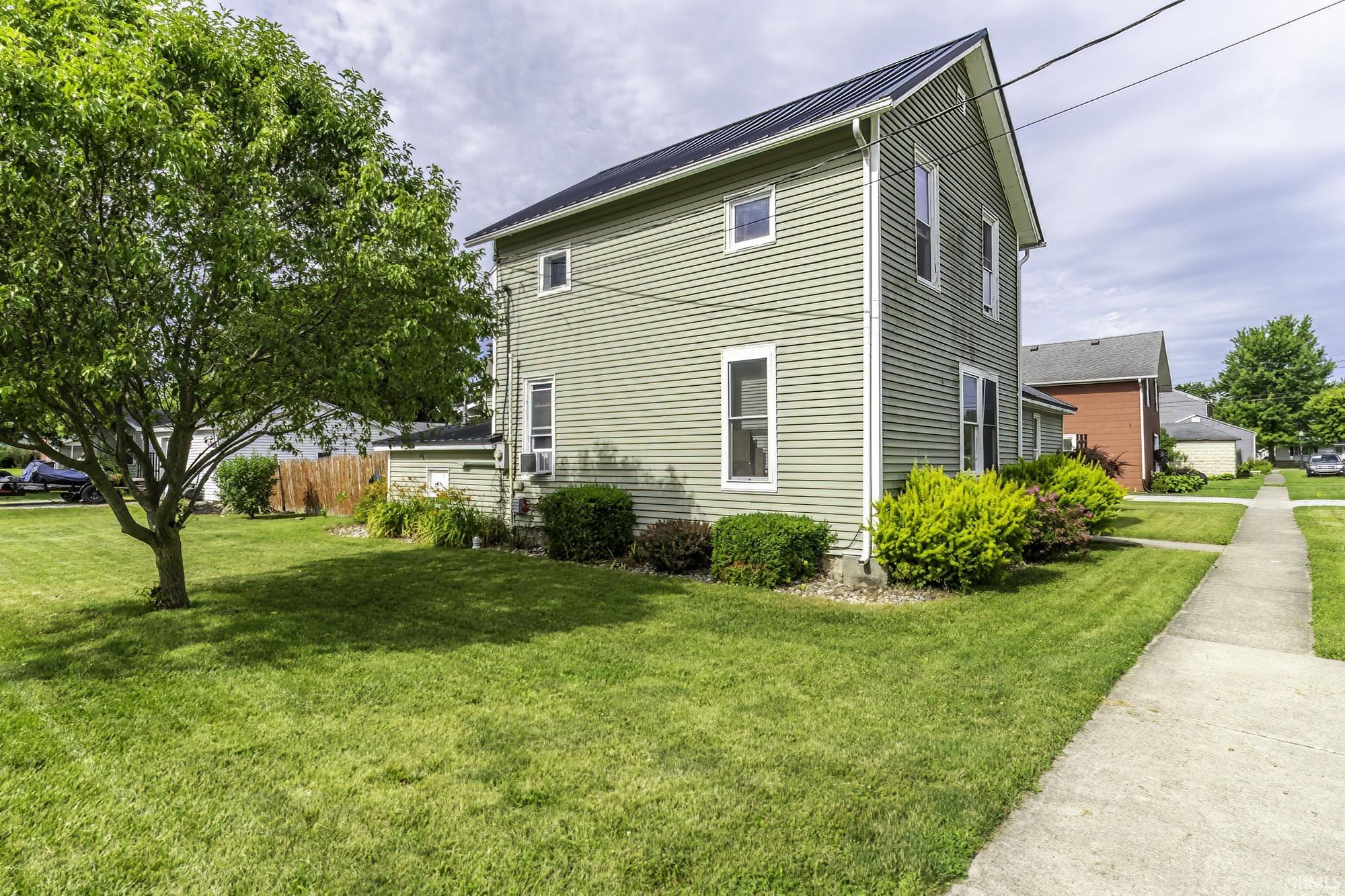 195 East Chestnut Street Waterloo, IN 46793 - Photo 8 of 30