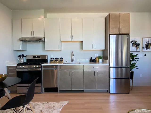 $5,200 | 3945 Judah Street, Unit 504, San Francisco, CA 94122