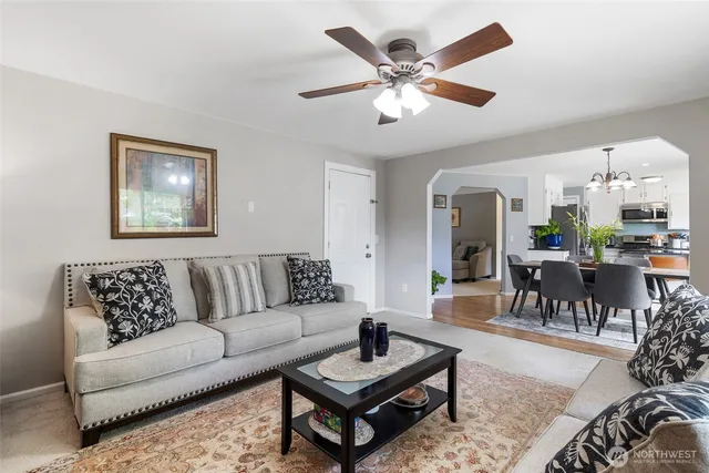 $759,950 | 4105 Lincoln Way, Lynnwood, WA 98087