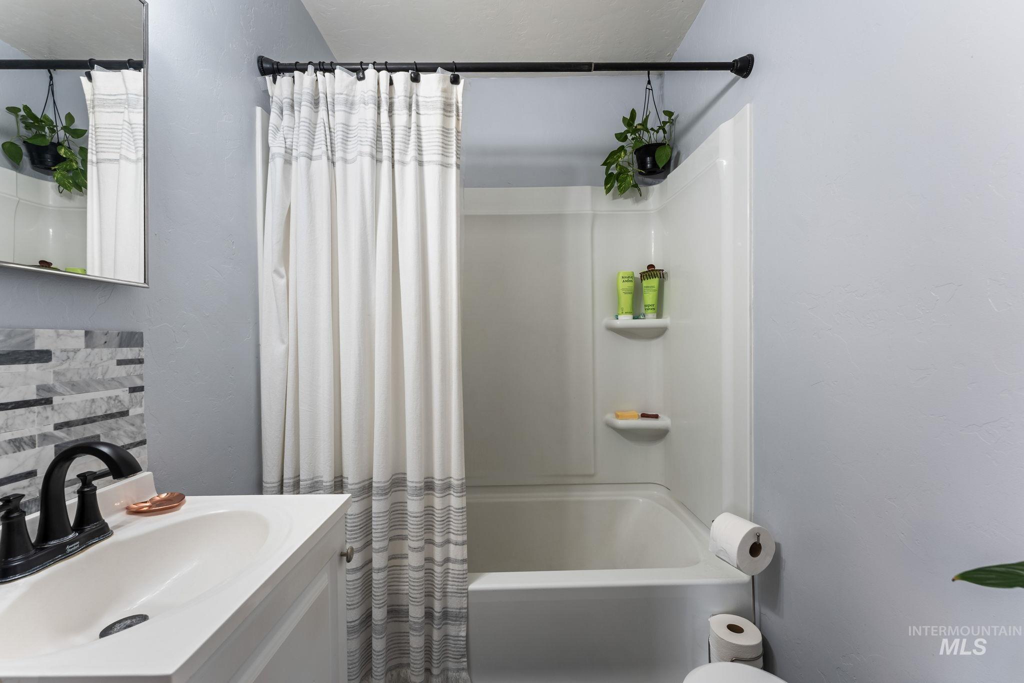 202 6th Street Filer, ID 83328 - Photo 16 of 29