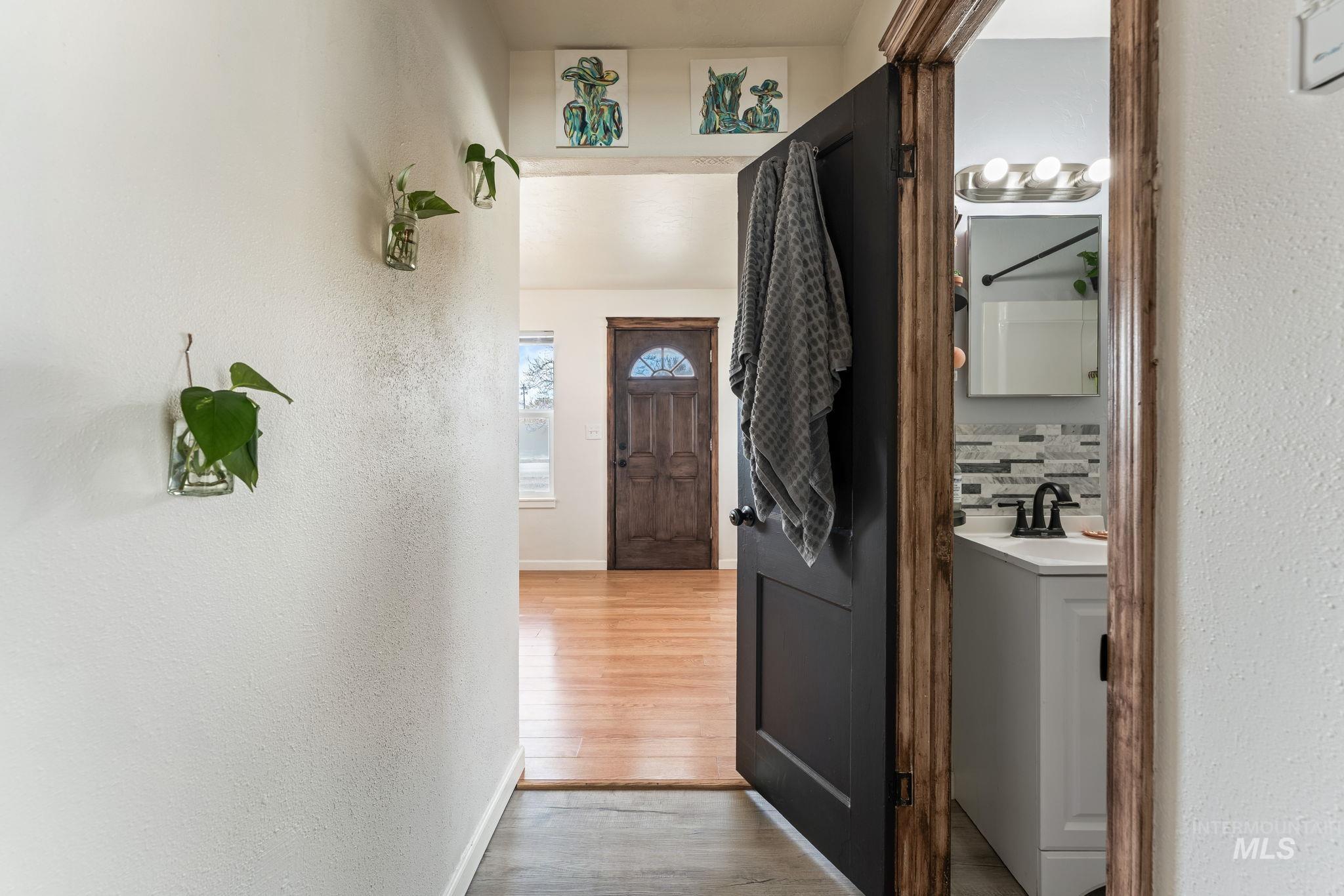 202 6th Street Filer, ID 83328 - Photo 20 of 29