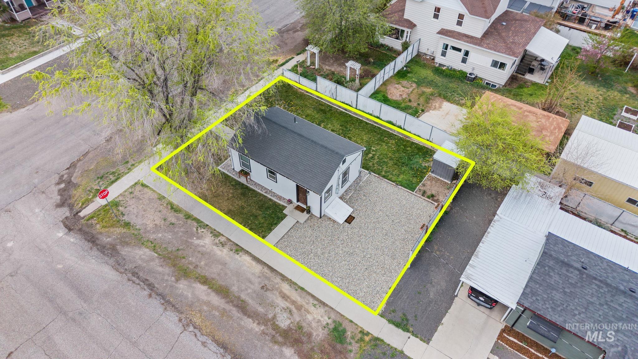 202 6th Street Filer, ID 83328 - Photo 25 of 29