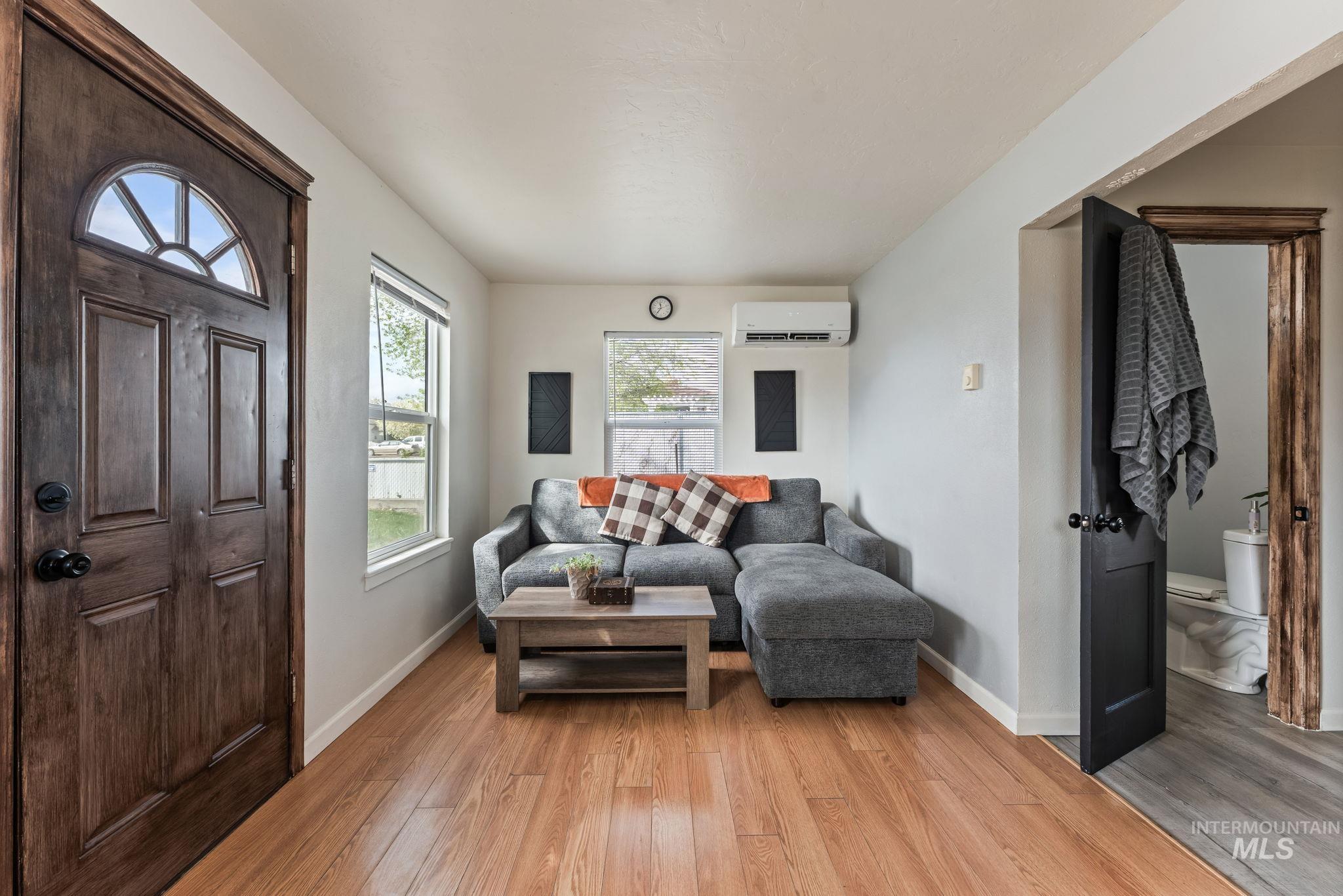 202 6th Street Filer, ID 83328 - Photo 6 of 29