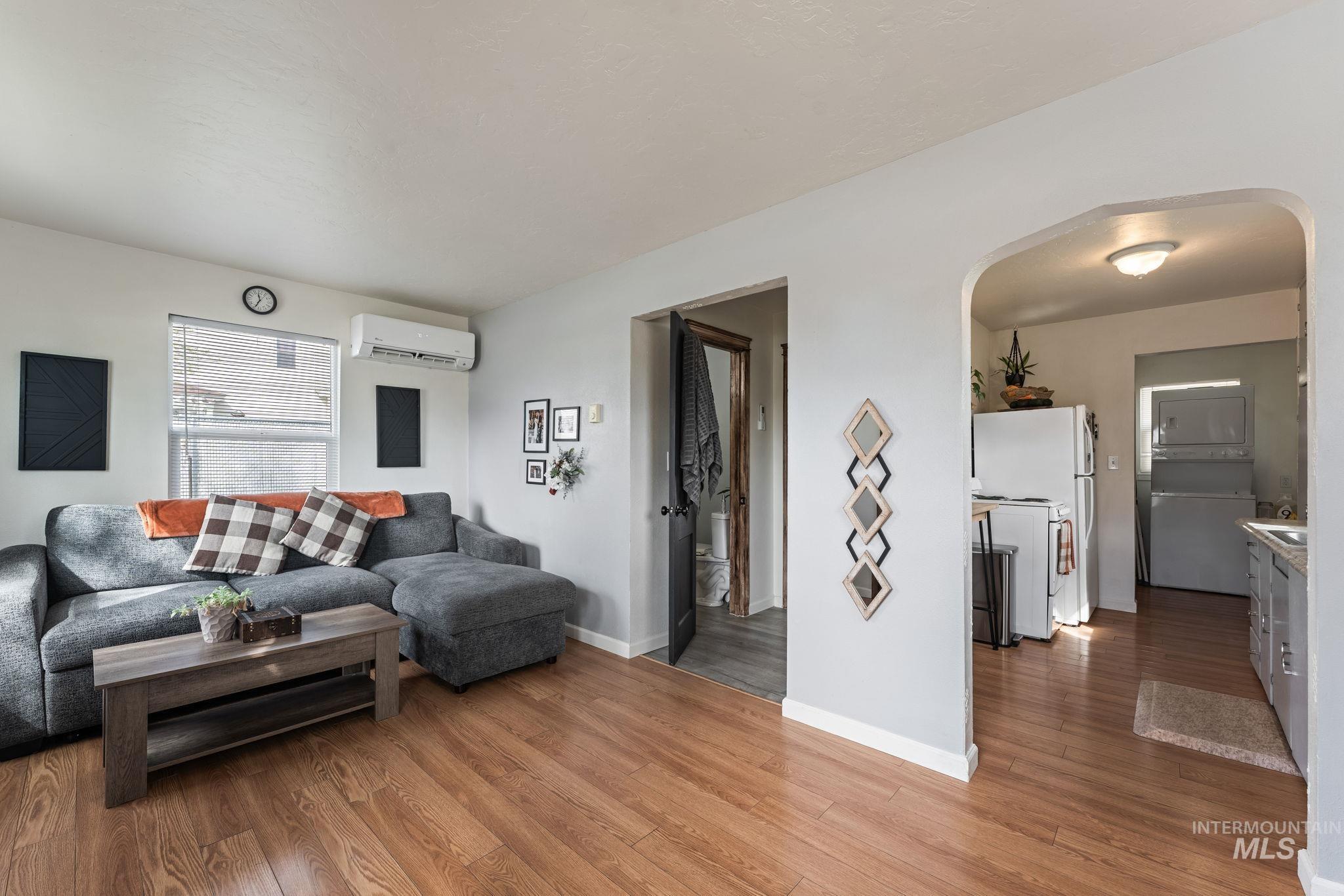 202 6th Street Filer, ID 83328 - Photo 9 of 29