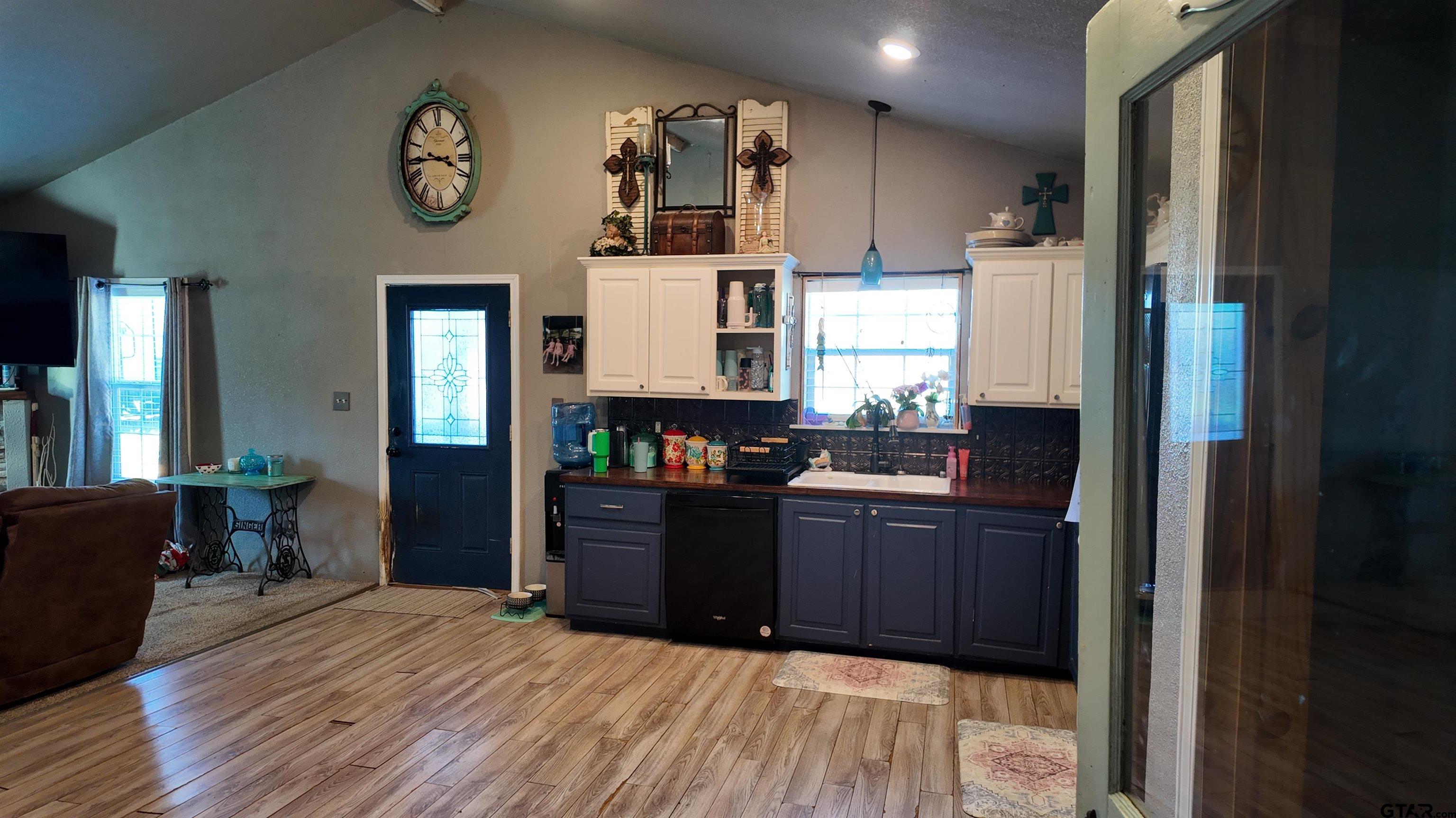 165 County Road 4137 Quitman, TX 75783 - Photo 5 of 18