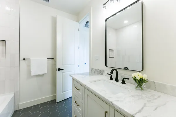 $699,900 | 15005 Canton Avenue, Lubbock, TX 79423