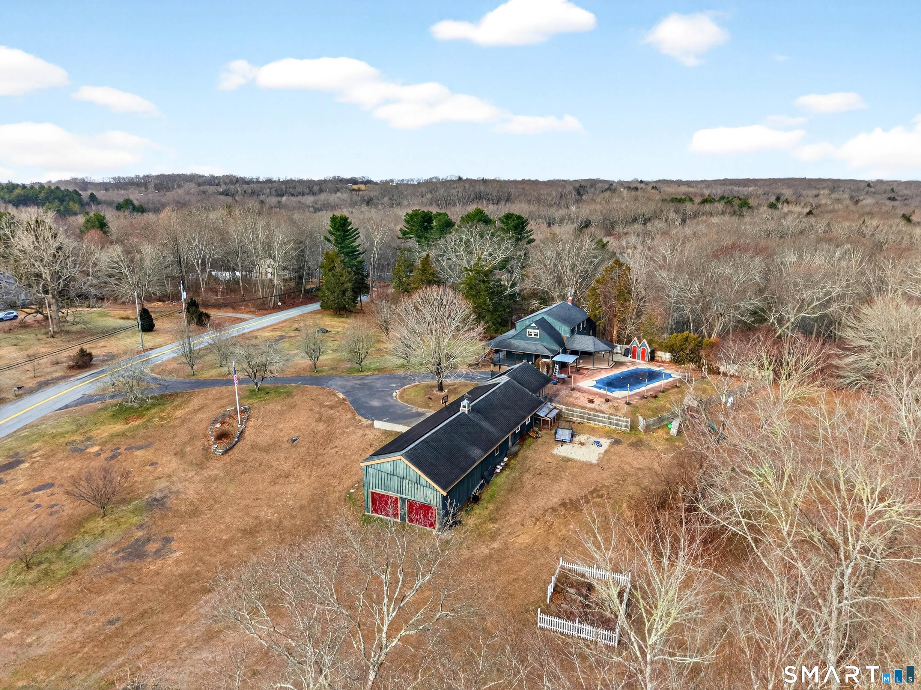 375 Old Jewett City Road Preston, CT 06365 - Photo 4 of 43