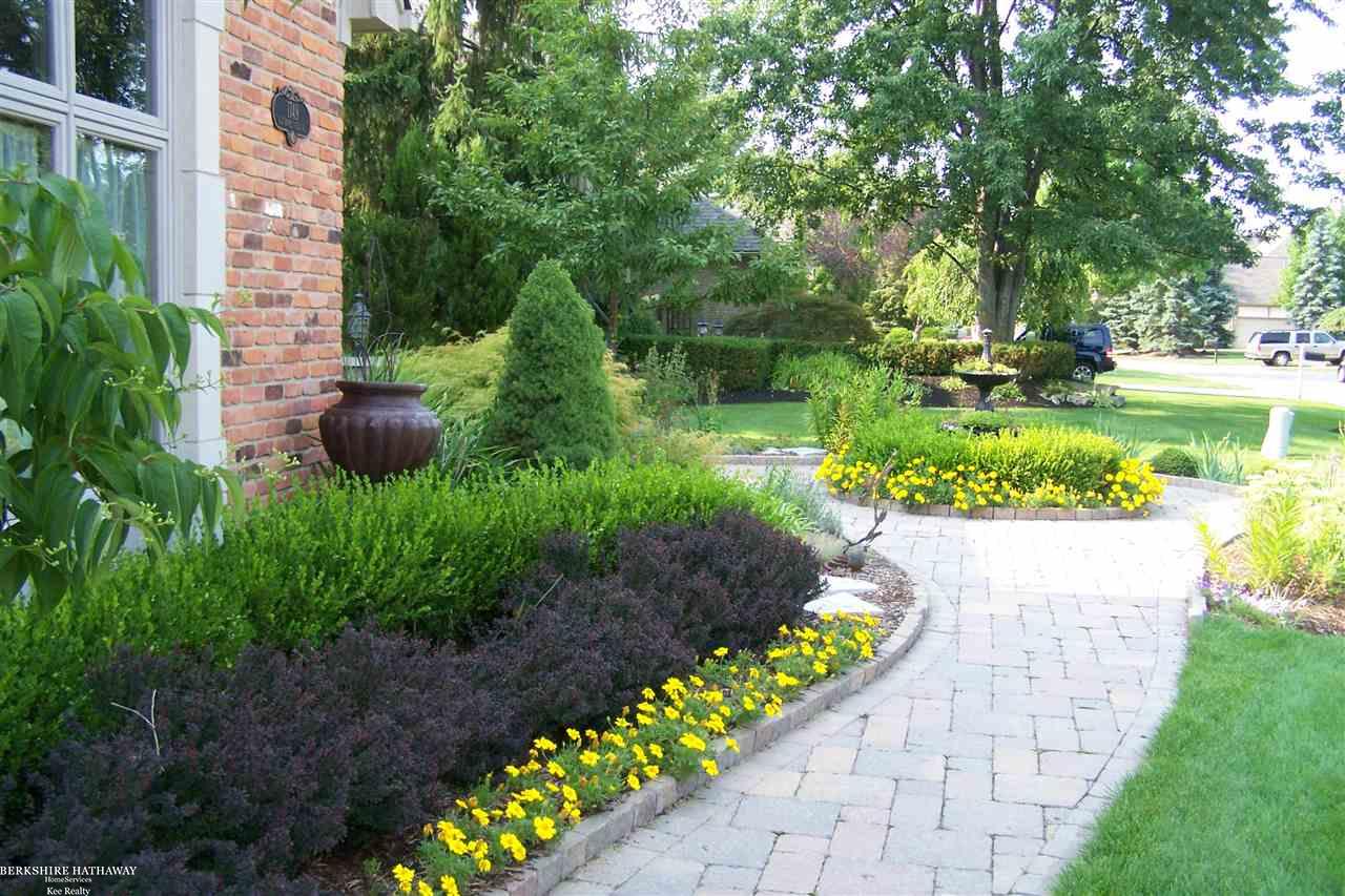 1749 Old Homestead Drive Rochester Hills, MI 48306 - Photo 13 of 43