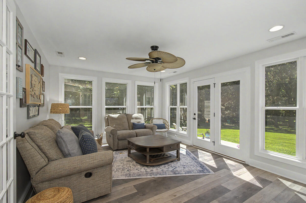 3276 Kirk Ridge Road Murray, KY 42071 - Photo 19 of 33 Sunroom0254