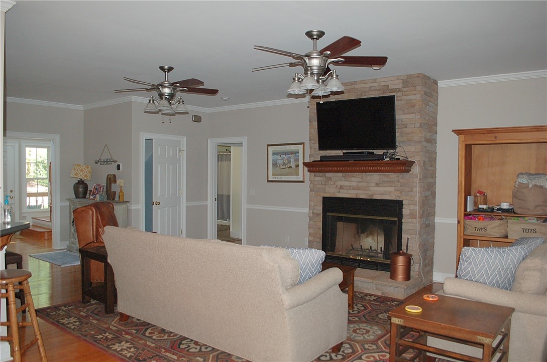 276 River Point Road Martin, GA 30557 - Photo 3 of 36