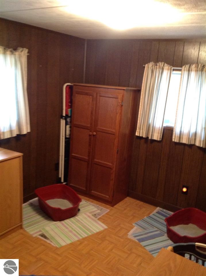2723 Tonawanda Road Grawn, MI 49637 - Photo 20 of 53 1775030-20.JPG