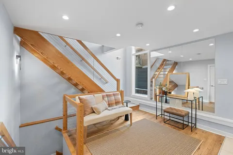 $1,200,000 | 869 Corinthian Avenue, Unit 3, Philadelphia, PA 19130