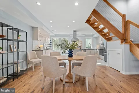 $1,200,000 | 869 Corinthian Avenue, Unit 3, Philadelphia, PA 19130