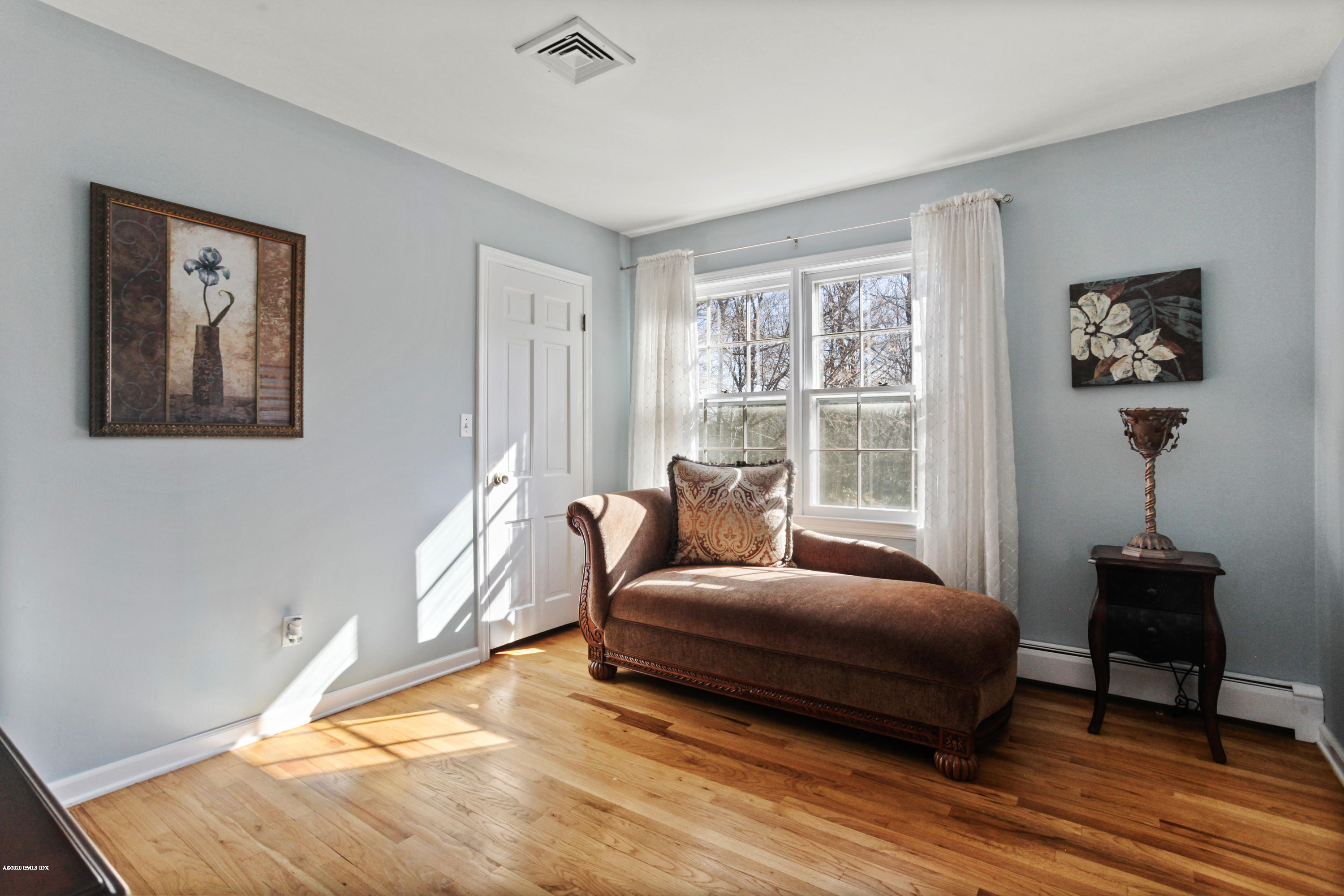 31 Horseshoe Road Cos Cob, CT 06807 - Photo 20 of 34 family bedroom 4
