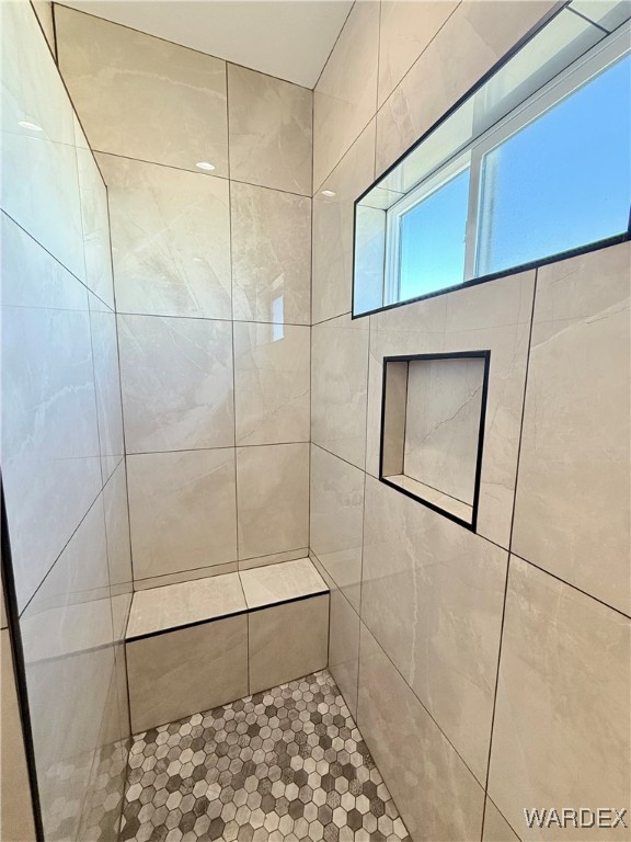 1671 Emerald Road Bullhead City, AZ 86442 - Photo 30 of 39 Bathroom