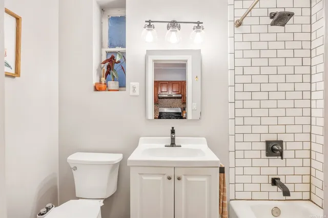 $4,200,000 | 565 Union Street, Unit 1 | Gowanus