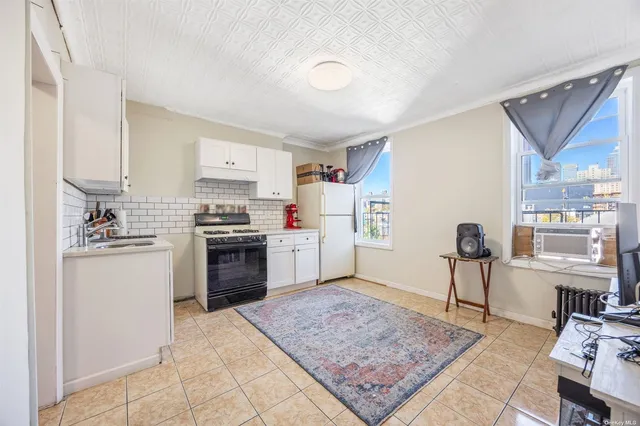 $4,200,000 | 565 Union Street, Unit 1 | Gowanus