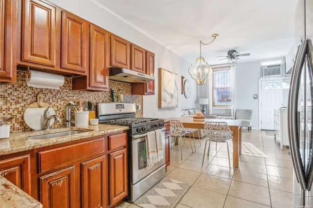 $4,200,000 | 565 Union Street, Unit 1 | Gowanus