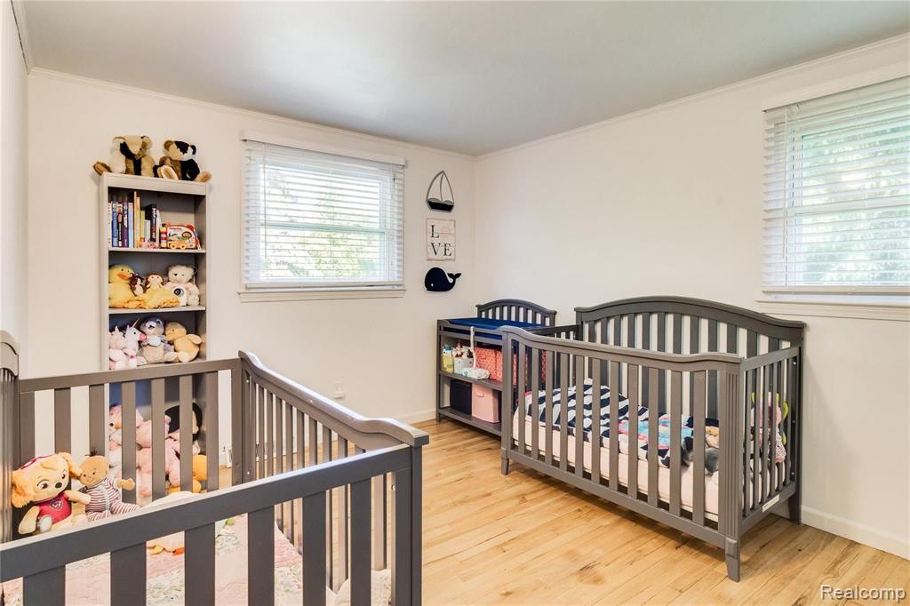 28015 Ridgebrook Road Farmington Hills, MI 48334 - Photo 18 of 35