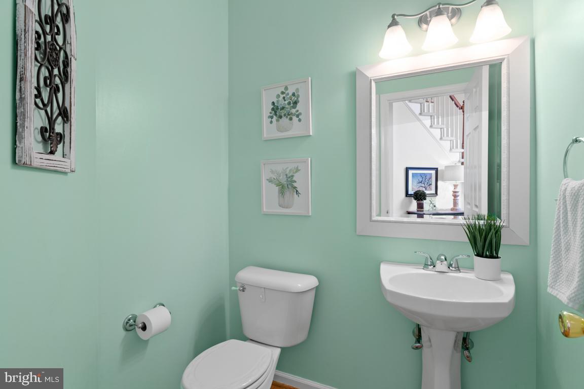 2018 Bustard Road Lansdale, PA 19446 - Photo 19 of 36 Powder room