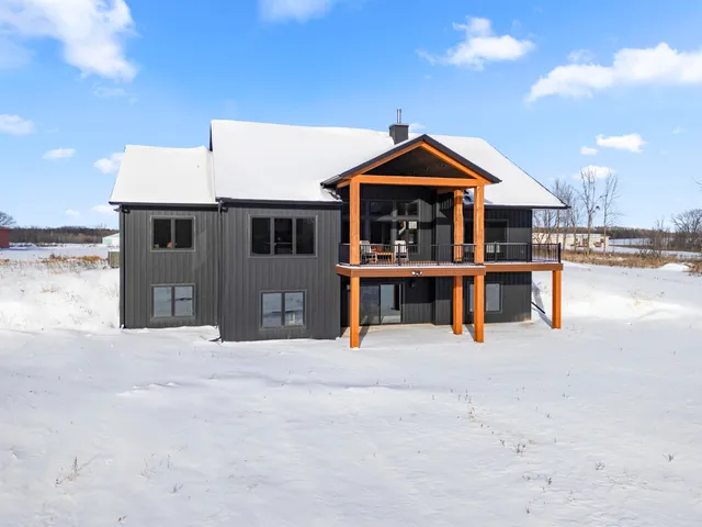 $1,250,000 | 3701 Delcore Road, Oconto, WI 54153