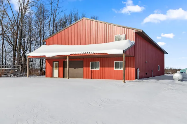 $1,250,000 | 3701 Delcore Road, Oconto, WI 54153