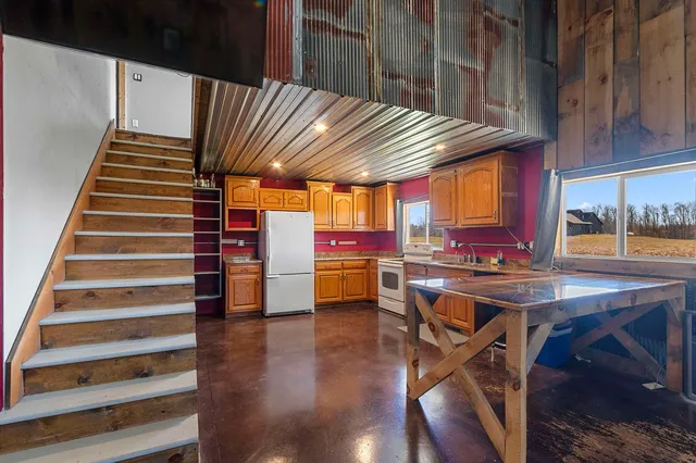 $1,250,000 | 3701 Delcore Road, Oconto, WI 54153