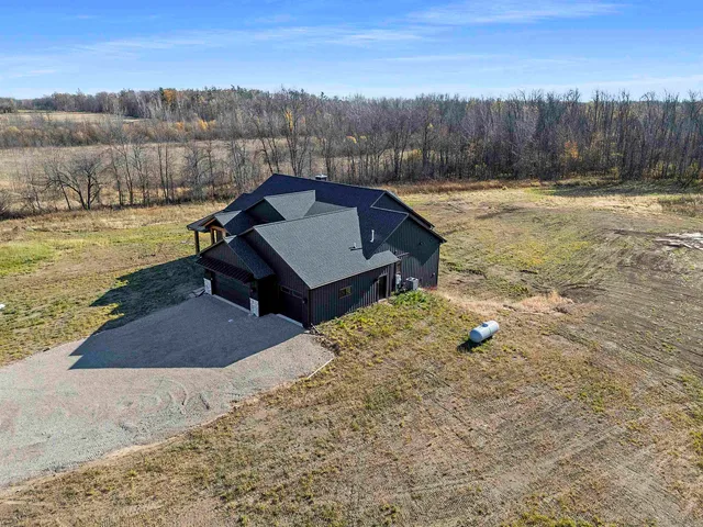 $1,250,000 | 3701 Delcore Road, Oconto, WI 54153