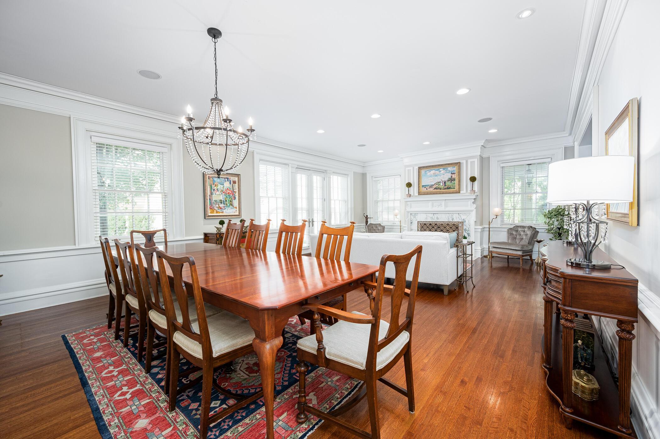 1558 Roxbury Road Columbus, OH 43212 - Photo 11 of 66 Dining Room