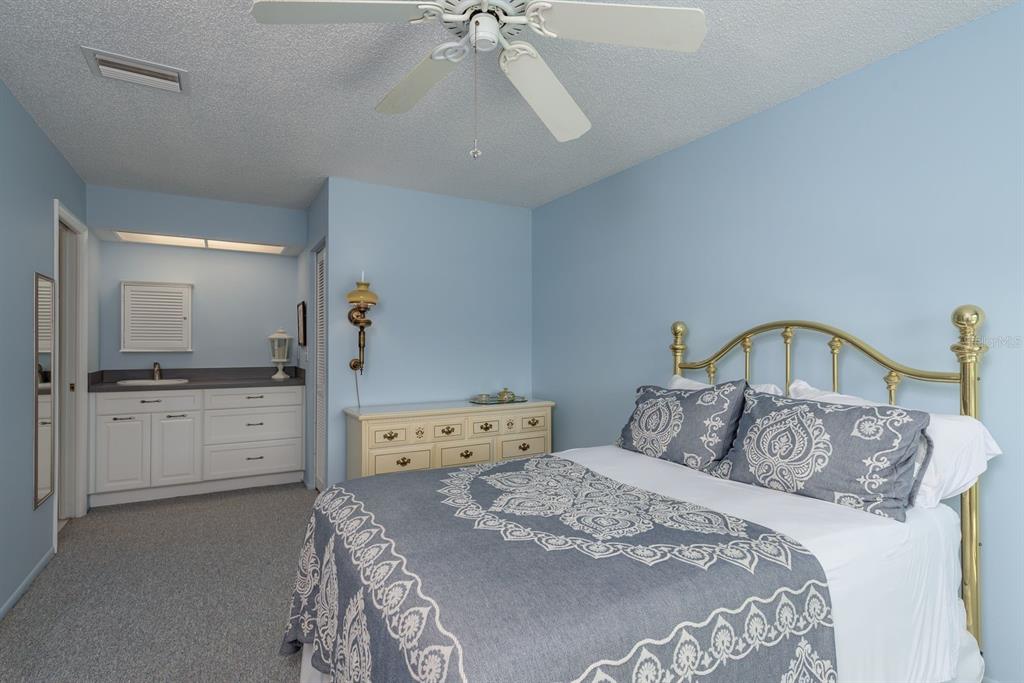 2738 Sherbrooke Lane, Unit C Palm Harbor, FL 34684 - Photo 16 of 55