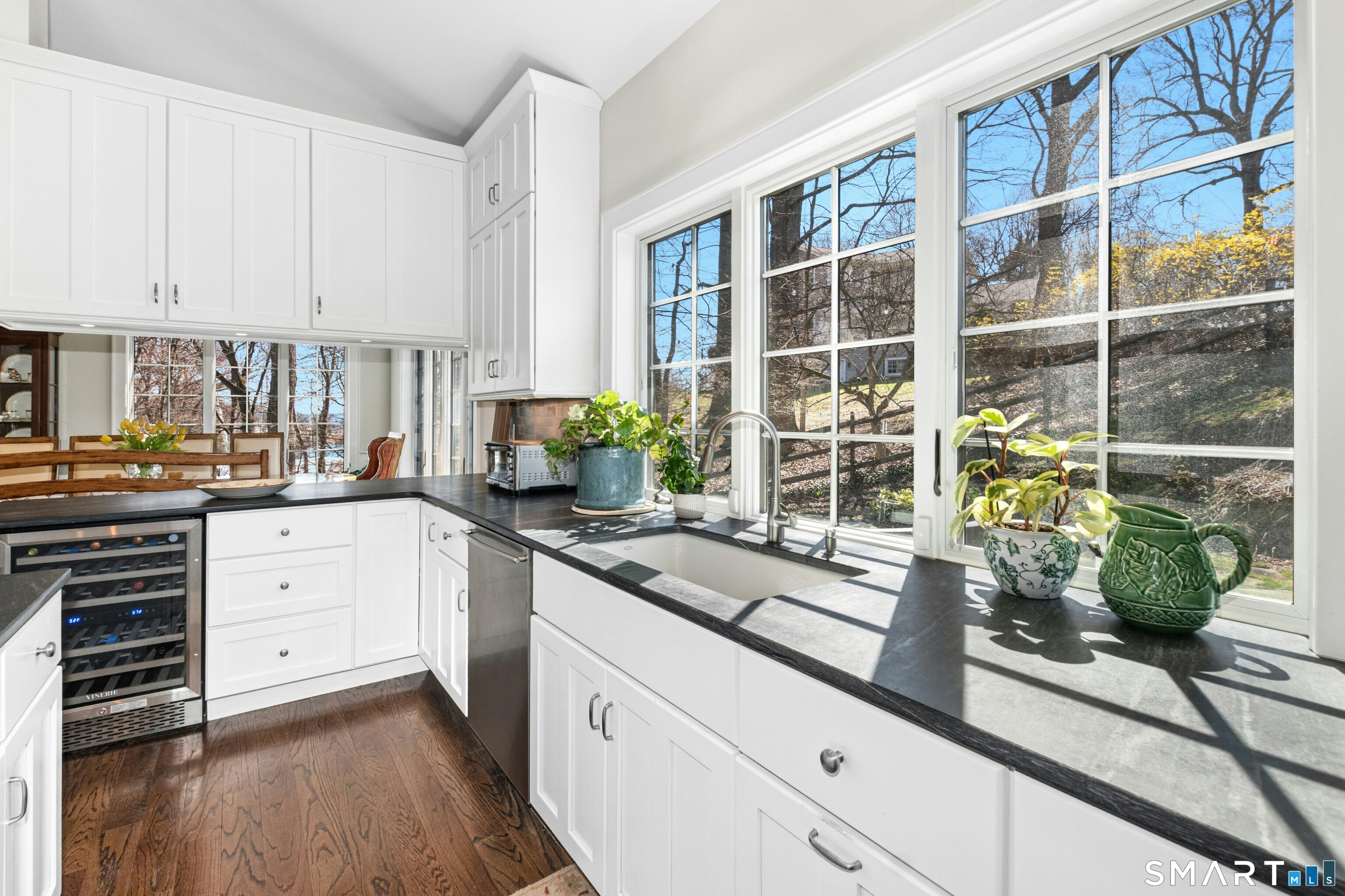 9 Dancing Bear Road Norwalk, CT 06853 - Photo 12 of 39