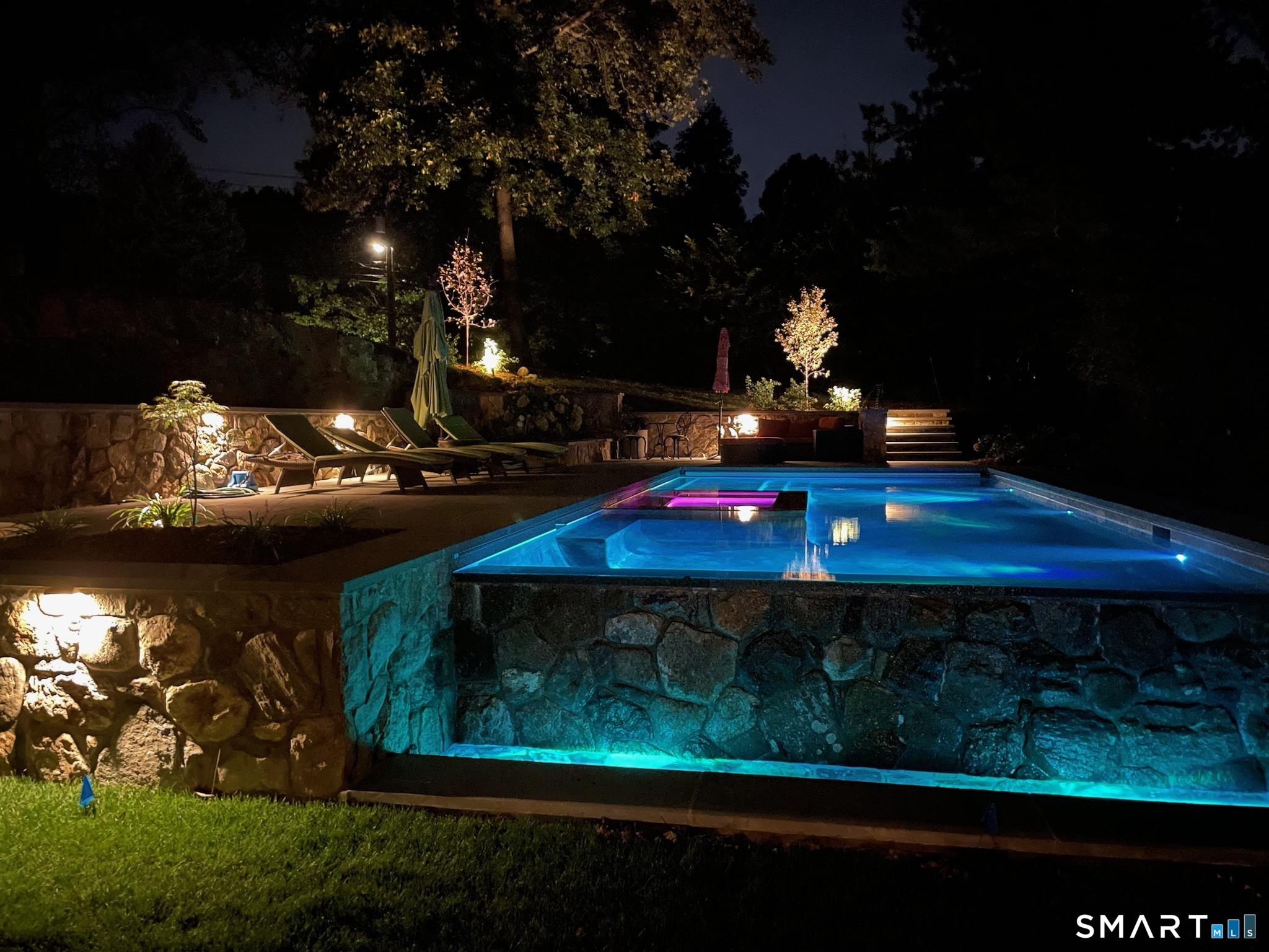 9 Dancing Bear Road Norwalk, CT 06853 - Photo 31 of 39