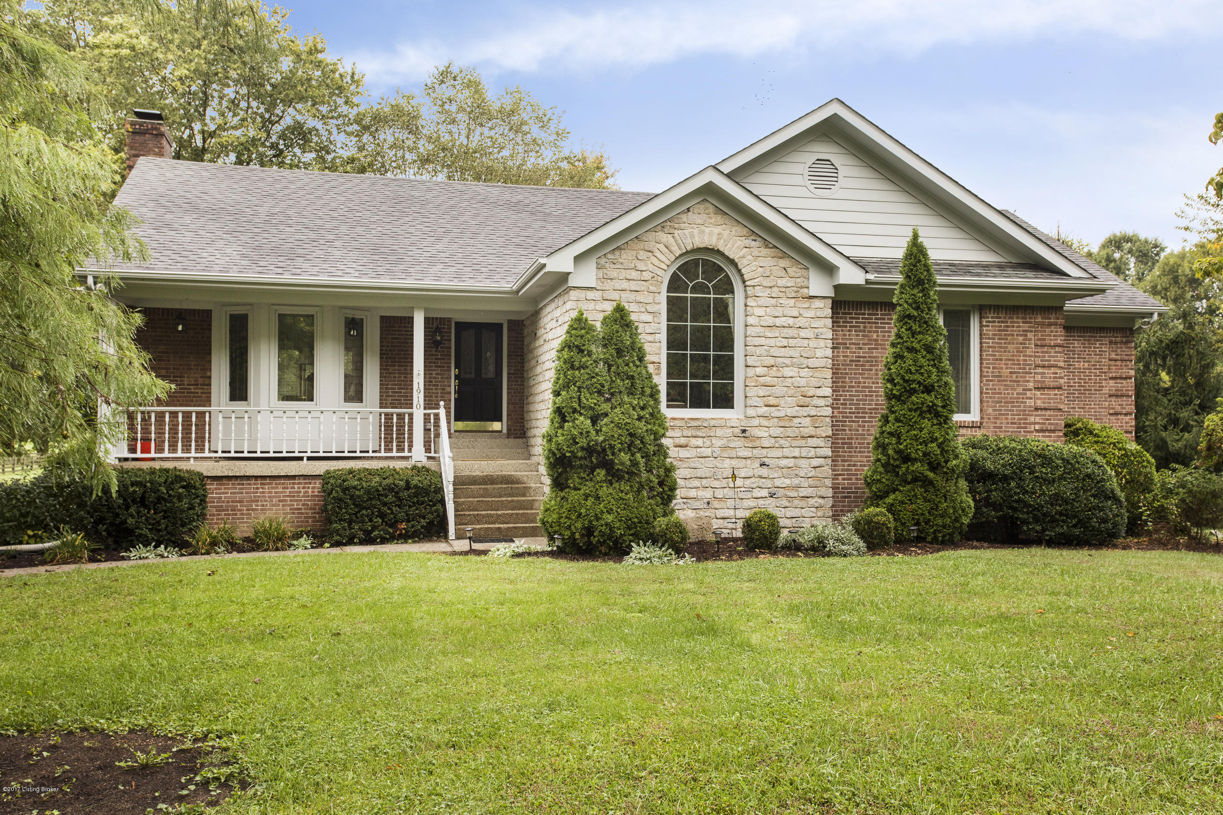 1910 North Rose Island Road Prospect, KY 40059 - Photo 1 of 38 2-front