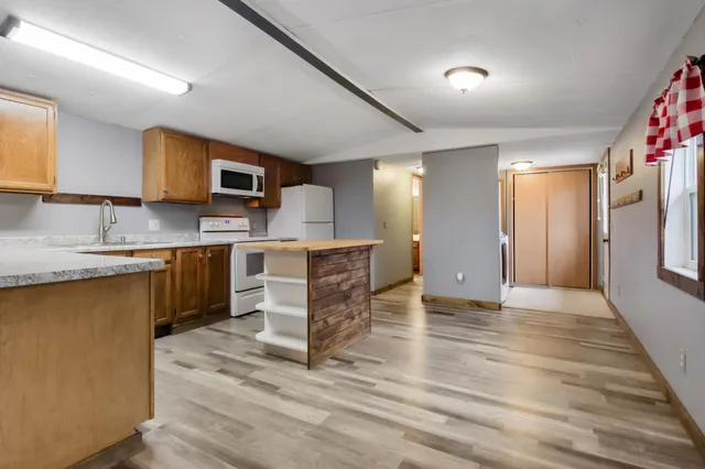 $209,900 | 3 27 7/8th Street, New Auburn, WI 54757