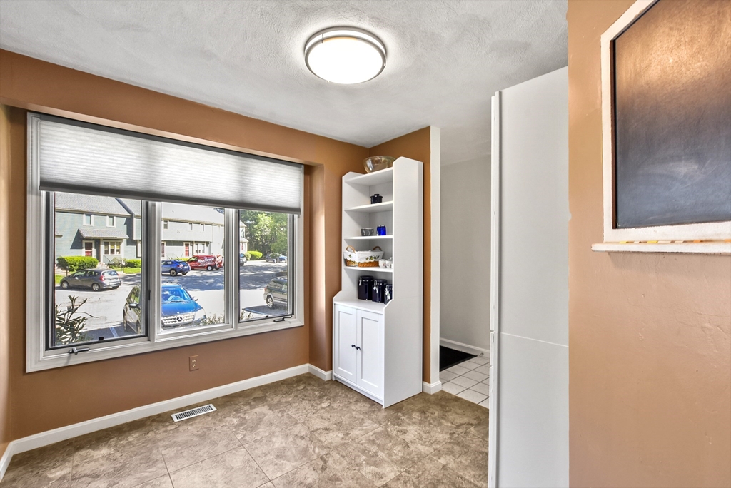 11 Deer Path, Unit 4 Maynard, MA 01754 - Photo 8 of 33 Gallery Image 8