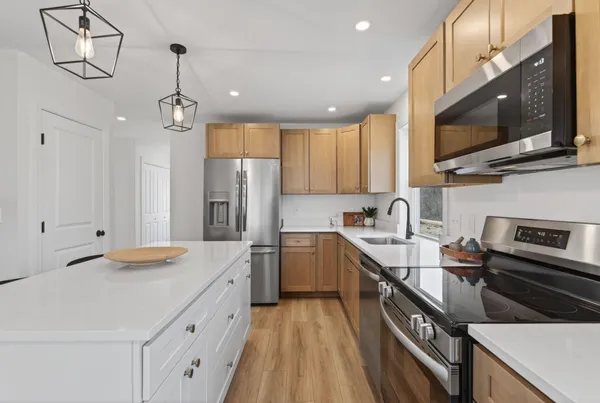 $499,900 | 6 Shepherd Lane, Unit 3, Windham, ME 04062