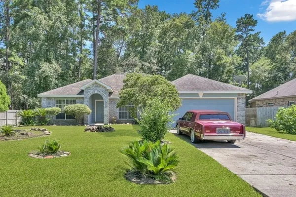 $2,350 | 6715 Dillon Drive, Magnolia, TX 77354