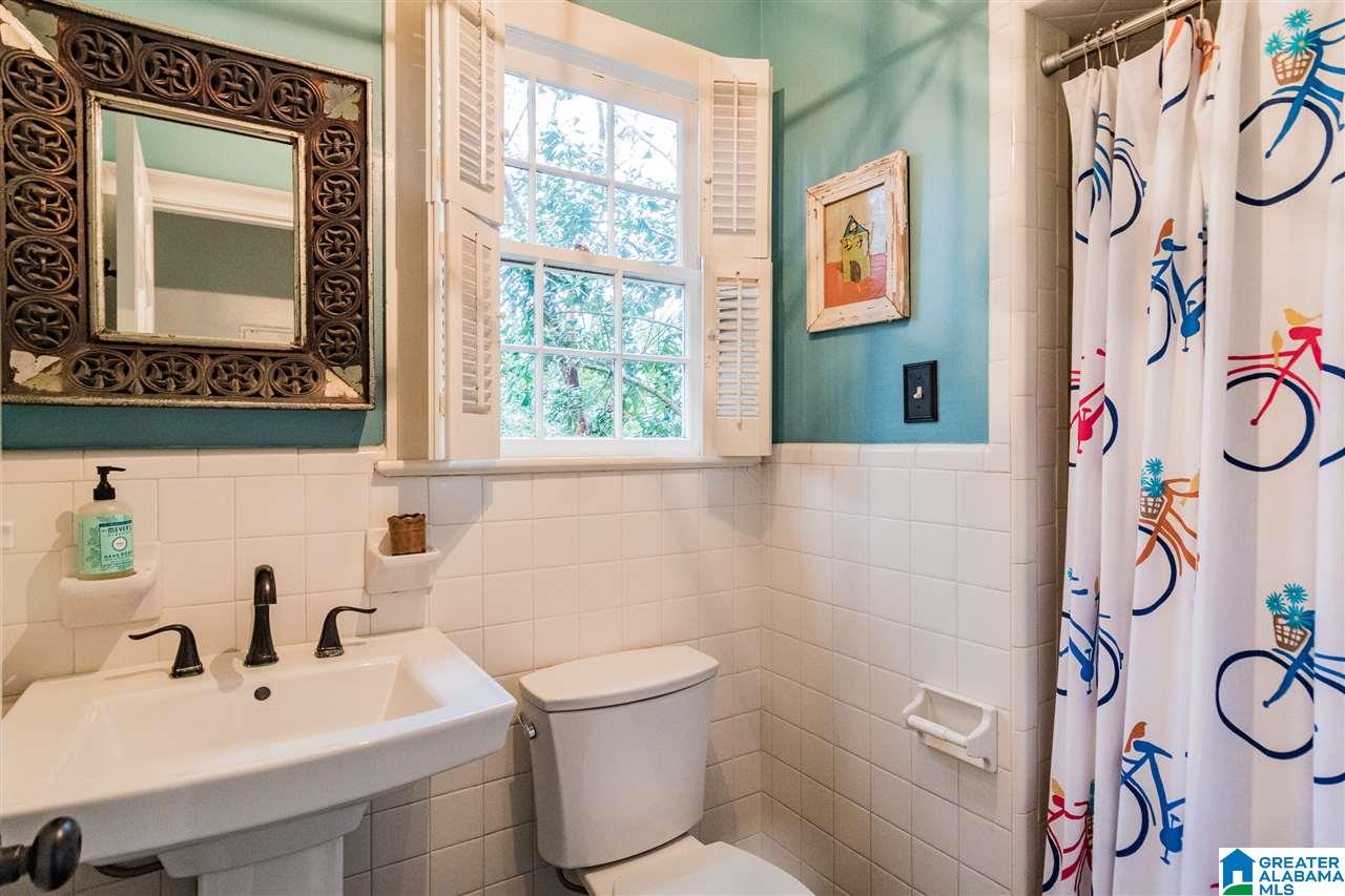 3412 Brookwood Road Birmingham, AL 35223 - Photo 16 of 41