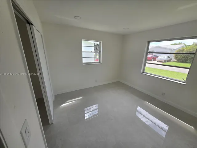 a view of empty room with window