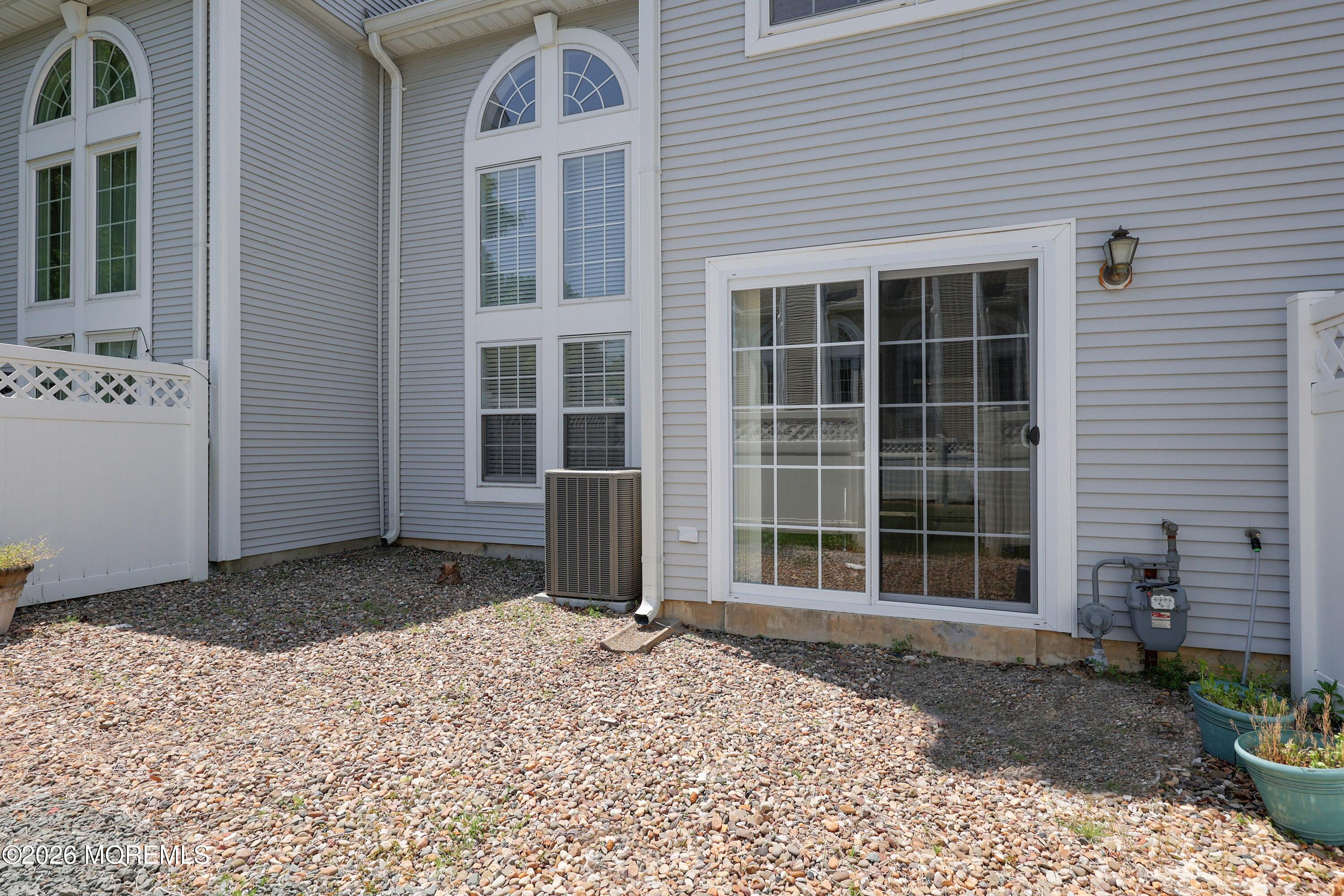 3 Oxford Road, Unit 328 Holmdel, NJ 07733 - Photo 3 of 25 758A5623_4_5_6_7