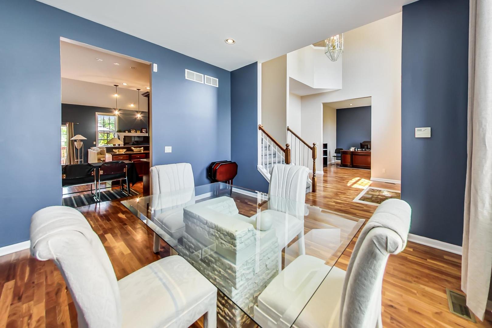 2101 Bull Ridge Drive McHenry, IL 60050 - Photo 13 of 83 a living room with furniture and wooden floor
