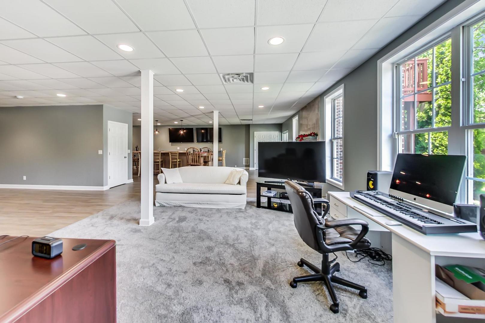 2101 Bull Ridge Drive McHenry, IL 60050 - Photo 48 of 83