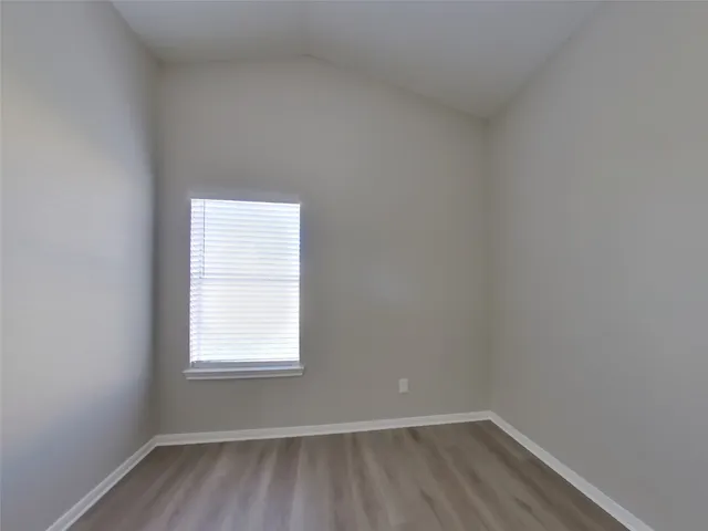 $1,569 | 3134 Boynton Drive, Houston, TX 77045