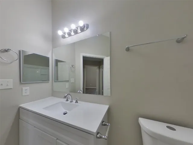 $1,569 | 3134 Boynton Drive, Houston, TX 77045