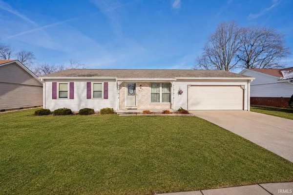 $179,900 | 1904 Sherwood Drive, Kokomo, IN 46902