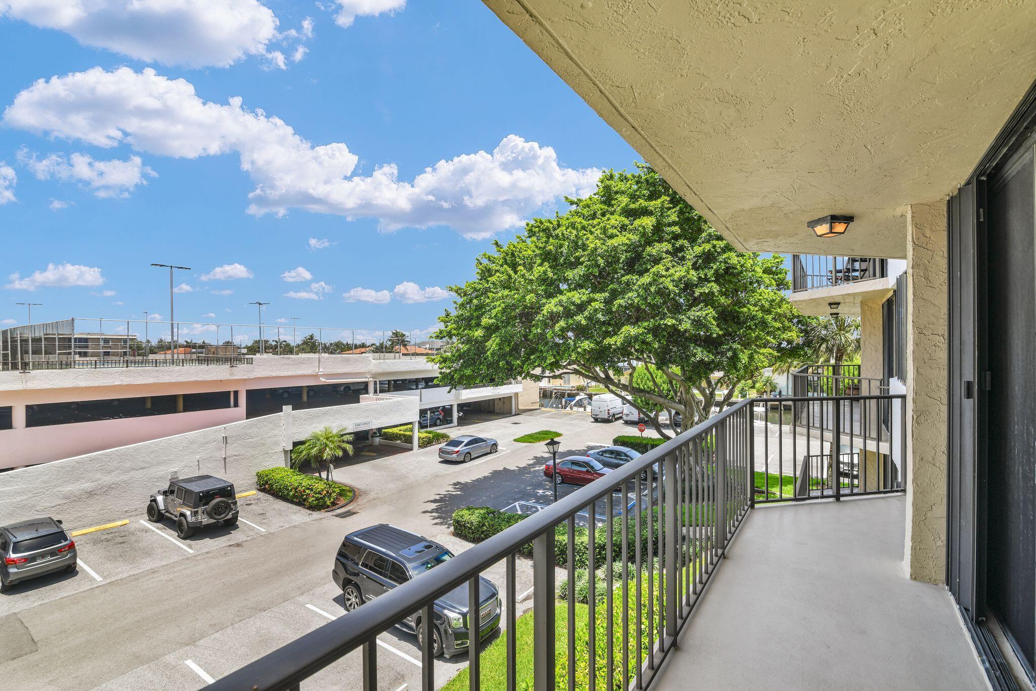 899 Jeffery Street, Unit 3010 Boca Raton, FL 33487 - Photo 44 of 99 899 Jeffery St 301 Balcony pic 7