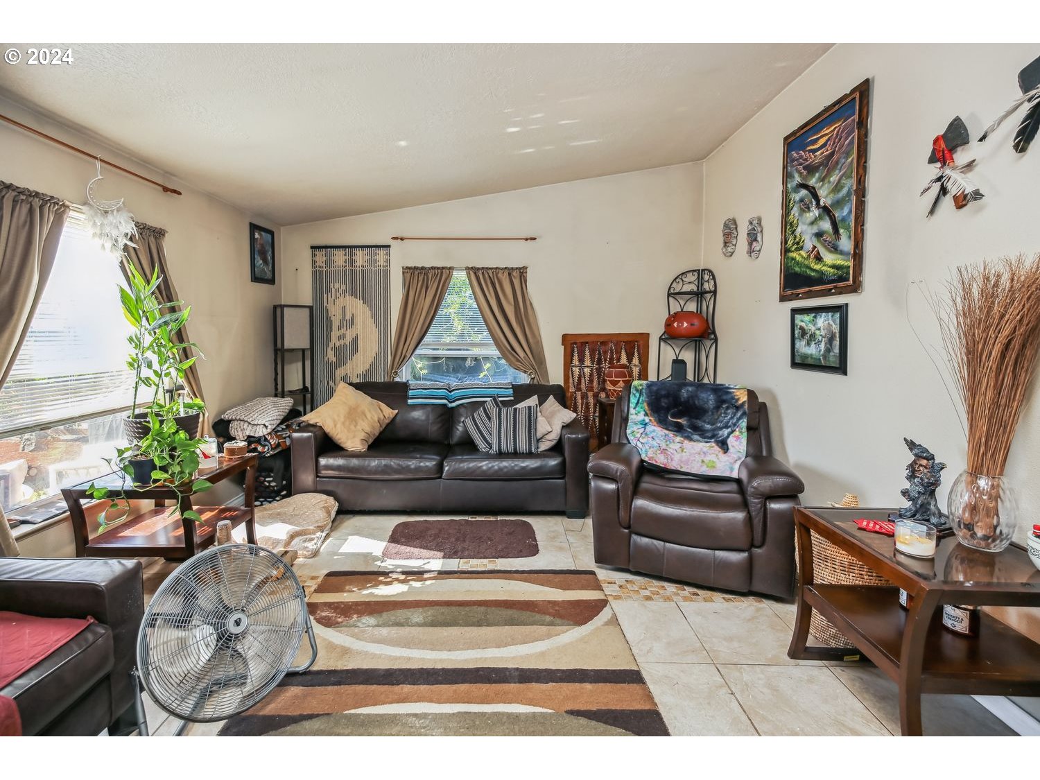 327 54th Street Springfield, OR 97478 - Photo 5 of 18 a living room with furniture and a large window